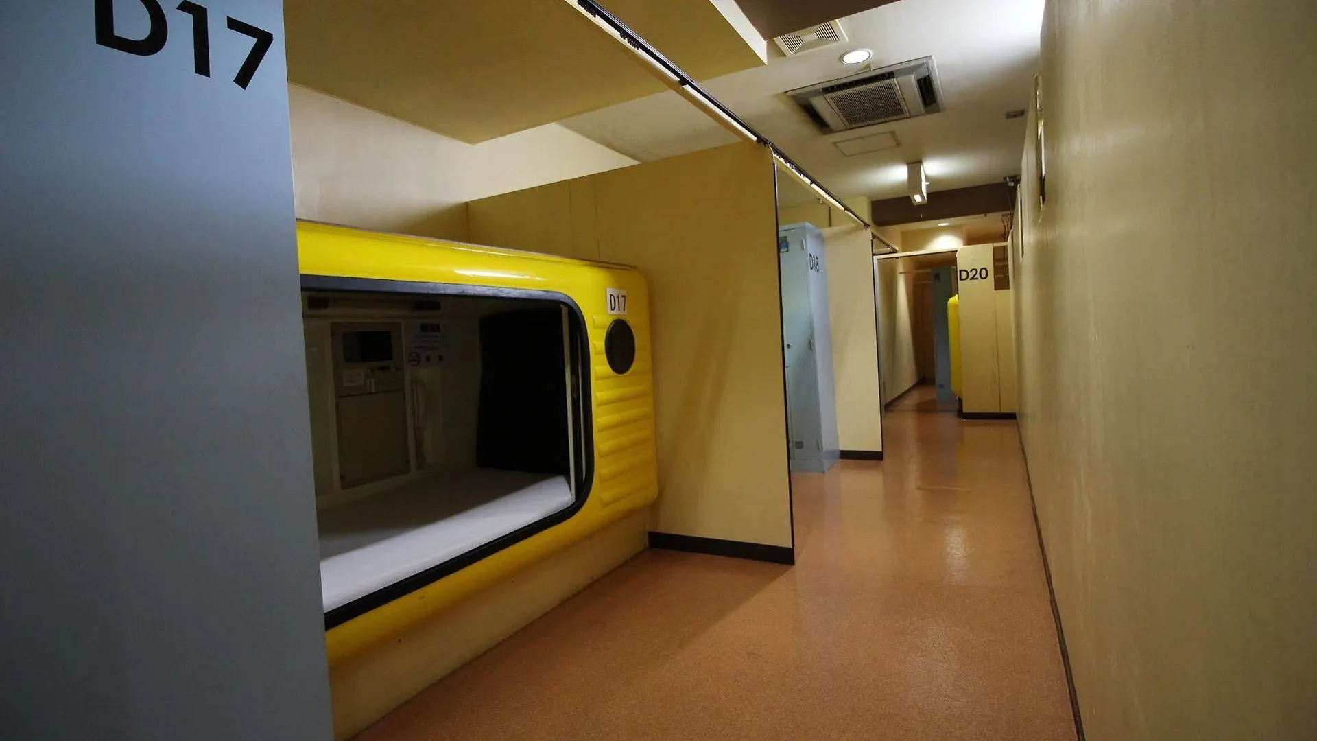 Capsule Hotel Shonan Fujisawa Japan