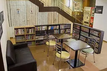 Capsule Hotel Shonan Fujisawa 2*,
